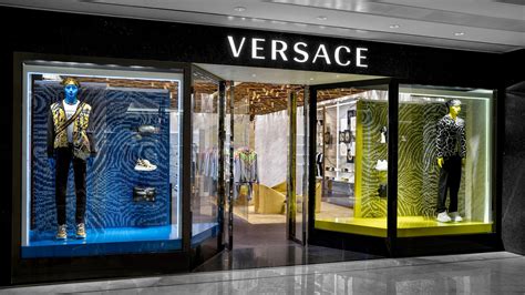 rivenditori versace trento|negozio versace vicino a me.